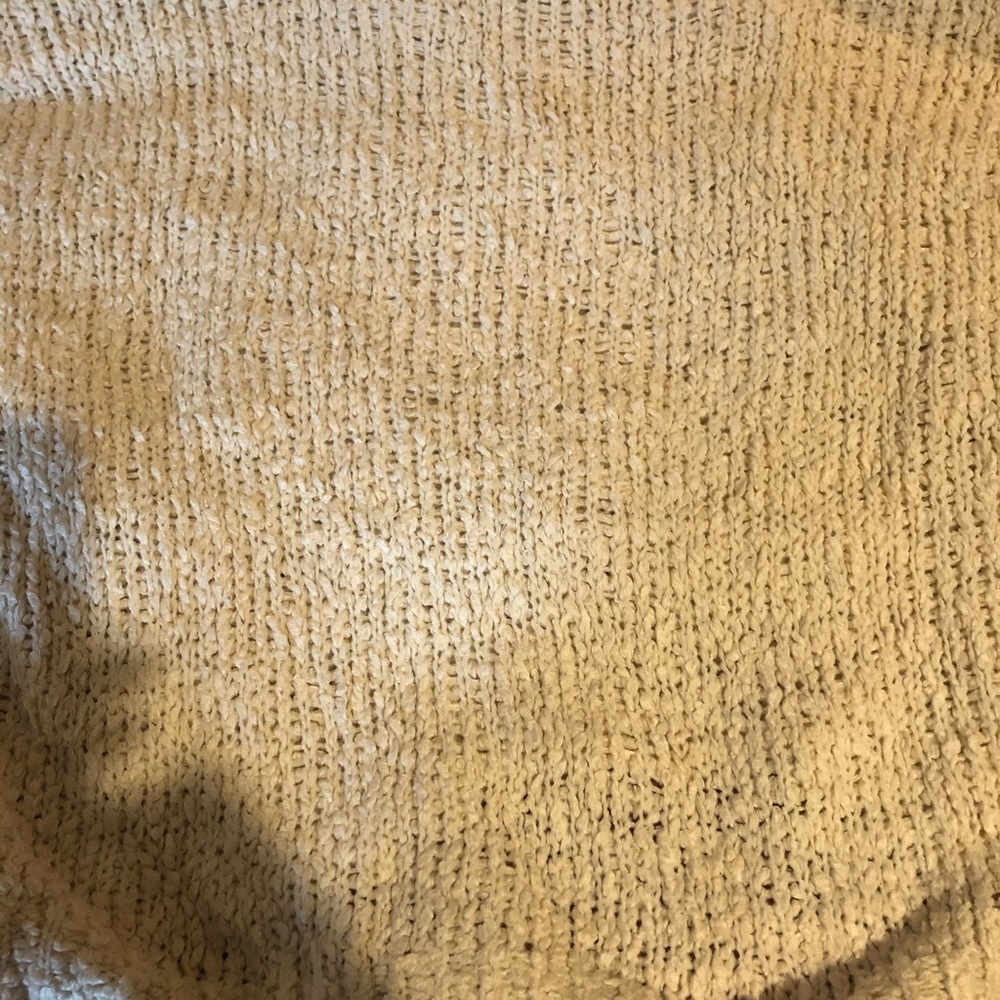 Sweater - Picture 4 of 4